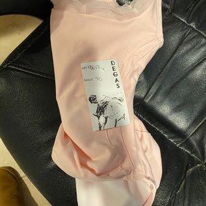 Degas Leo in  rose Meryl www.degasusa.com